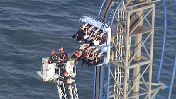 Students Stuck on Roller Coaster for Hours