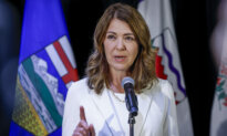 Danielle Smith Pushes Back Against Rebuke from Manitoba’s Premier Over Referendum Question