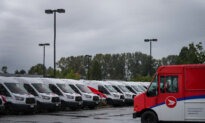 Canada Post Workers Vote to Accept Contract