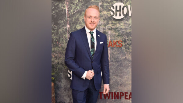 ‘Twin Peaks’ Actor Owain Rhys Davies Dies at 44; Family Seeks Answers Surrounding Circumstances