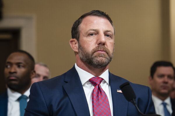 Trump Admin Located 146,000 Missing Unaccompanied Migrant Children so Far, Mullin Says