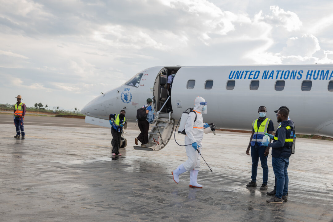 WHO Calls for Travel Restrictions on Ebola-Affected Countries to Be Lifted, Days After Canada’s Comes in Effect