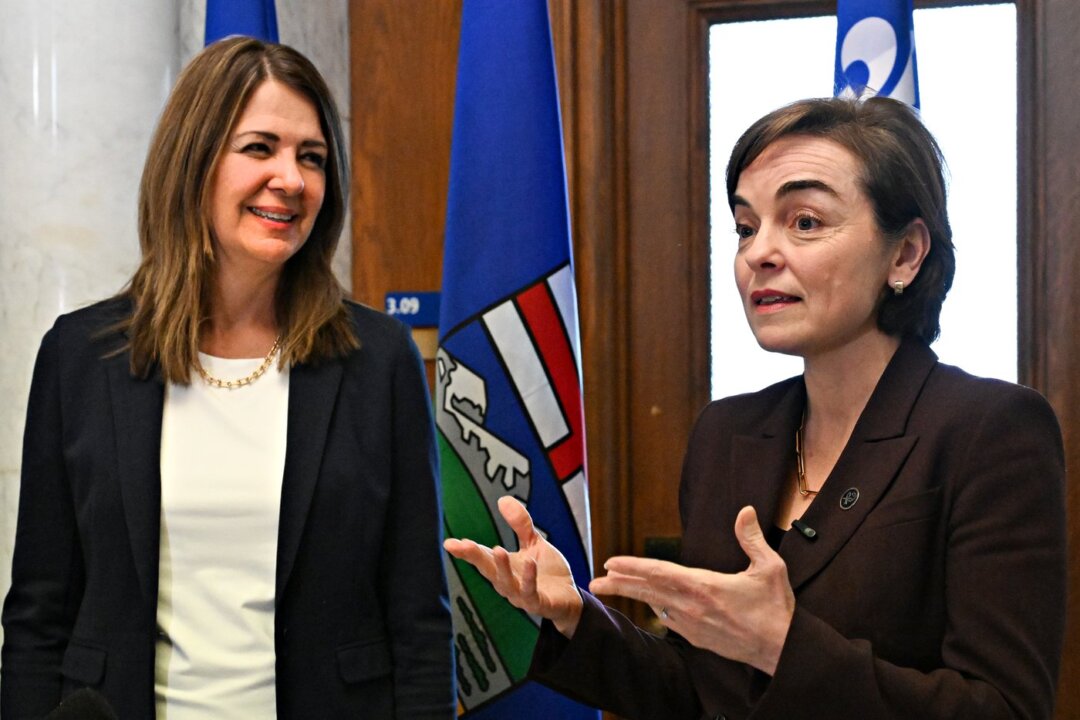 Quebec and Alberta Push for Stronger Ties on Trade, Energy