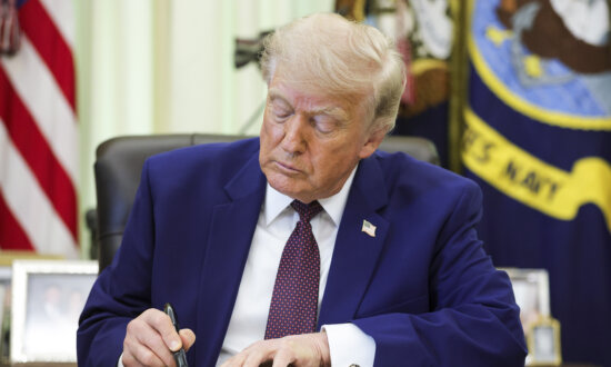 Trump Issues Memo to Accelerate AI Use for National Security