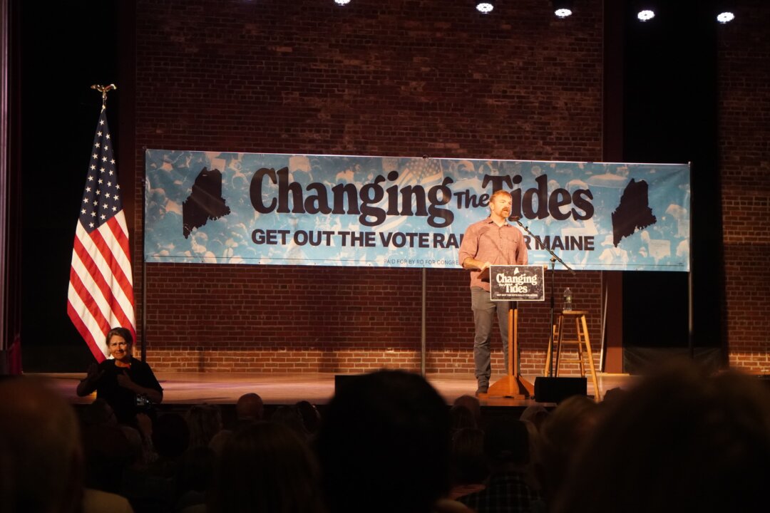 In Maine, Democratic Senate Hopeful Platner Joined by Rep. Khanna With Primary Days Away