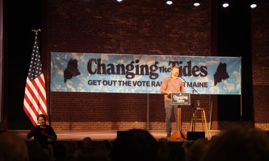 In Maine, Democratic Senate Hopeful Platner Joined by Rep. Khanna With Primary Days Away
