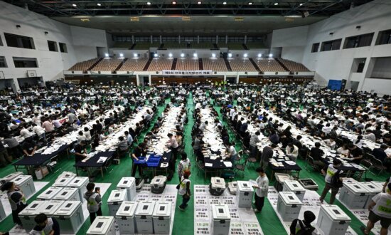 South Korean President Orders Probe Into Local Election Ballot Shortages