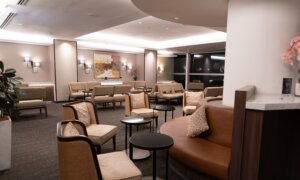 Taking the Kids: To an Airport Lounge