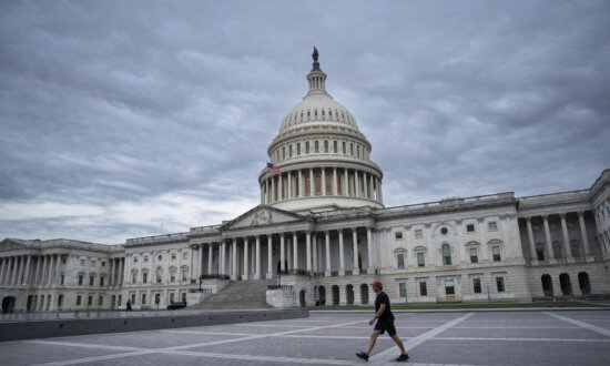 As Spy Law Nears Expiration, Lawmakers Mull Short-Term Renewal