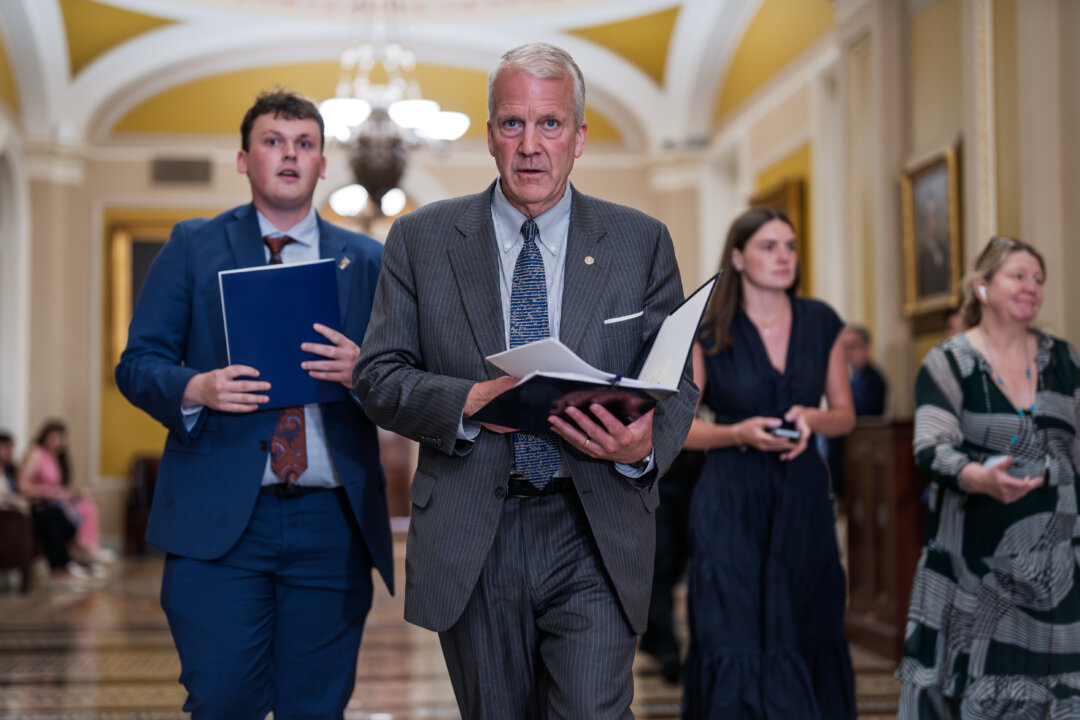 Republicans Escalate Effort Against Alaska Senate Candidate Who Shares Incumbent’s Name