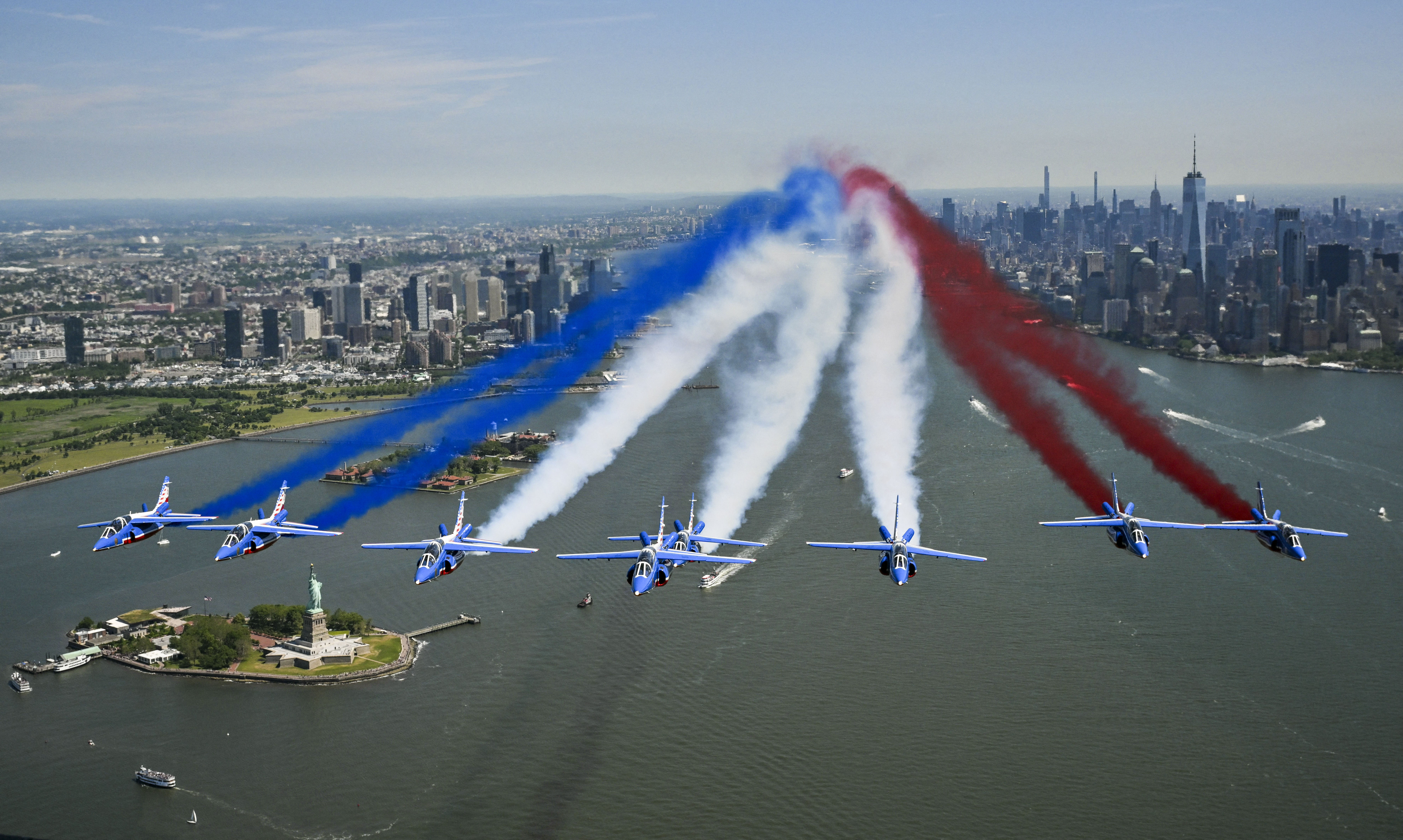 Day in Photos: 250th Independence Flyover in New York, Taiwan Army Rocket Exercise, and Capitol Hill Bear