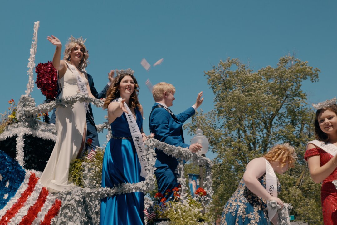 A Small Town’s Flag Day Parade Captures the Heart and Soul of America