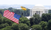 Day in Photos: Golden Knights Jump, Cartier Jewelry Exhibition, and Tarbosaurus Fossil Return