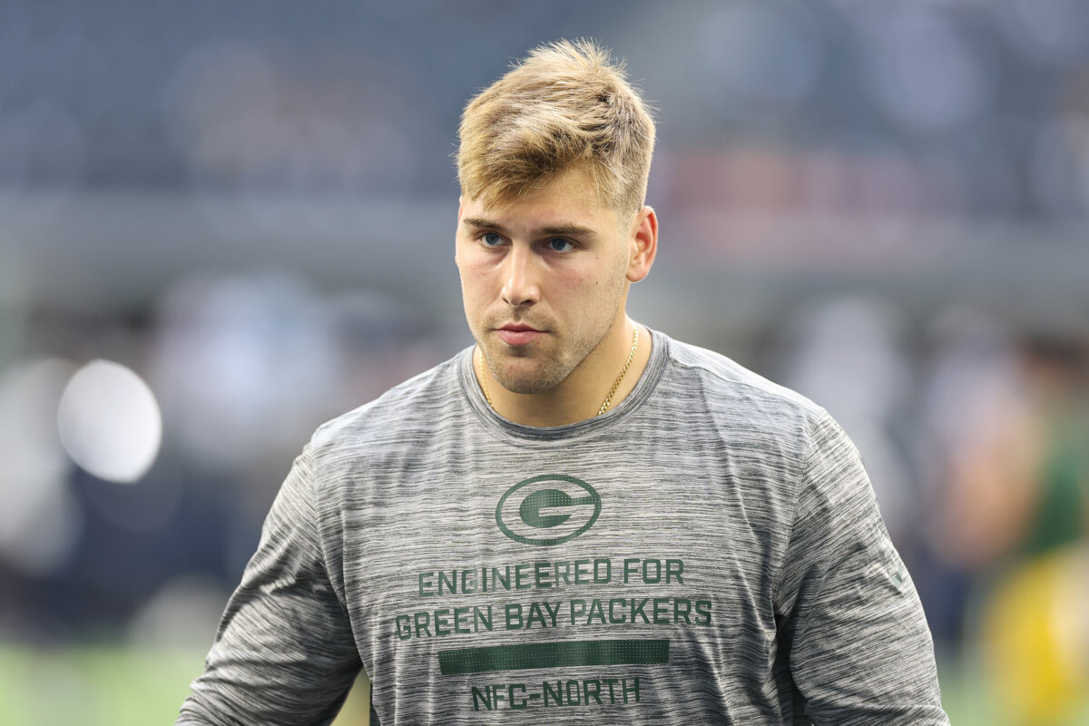 Lukas Van Ness #90 of the Green Bay Packers looks on during warm-ups against the Dallas Cowboys before the game at AT&T Stadium in Arlington, Texas, on Sept. 28, 2025. (Stacy Revere/Getty Images)