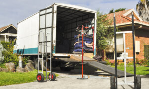 Should I Hire Movers or DIY My Move?