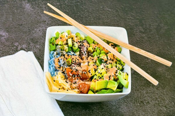 How to Make Heart-Healthy Poke Bowls at Home