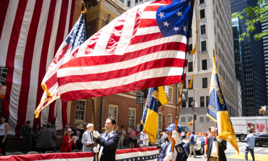 America in Photos: Flag Day Parade in NYC, SpaceX Public Offering, and Blue Angels–Thunderbirds Flyover
