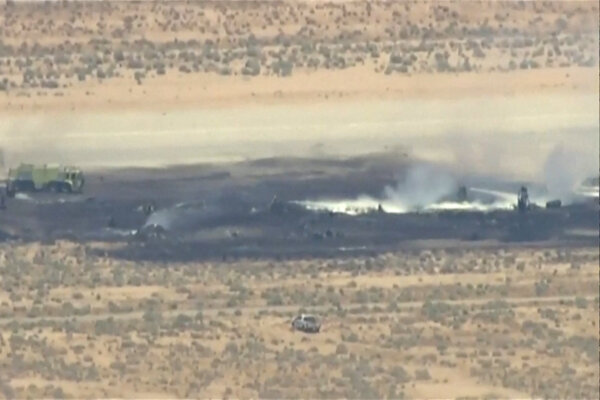 8 Dead in B-52 Bomber Crash