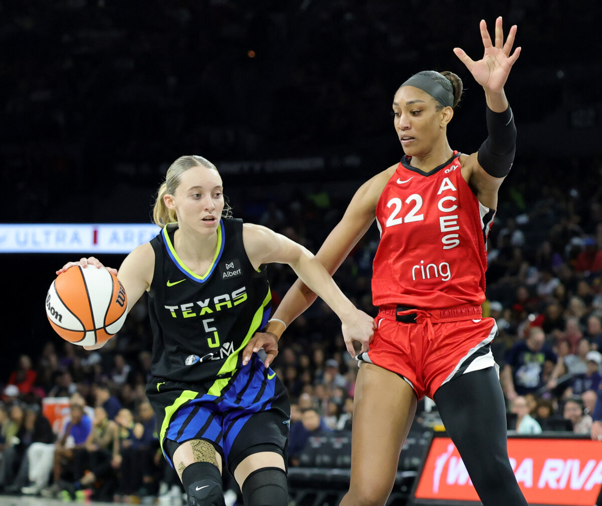 Paige Bueckers #5 of the Dallas Wings drives against A'ja Wilson #22 of the Las Vegas Aces in the third quarter of their game at Michelob ULTRA Arena in Las Vegas on Aug. 17, 2025. (Ethan Miller/Getty Images)
