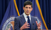 Fed Leaves Rates Unchanged at Warsh’s 1st Meeting