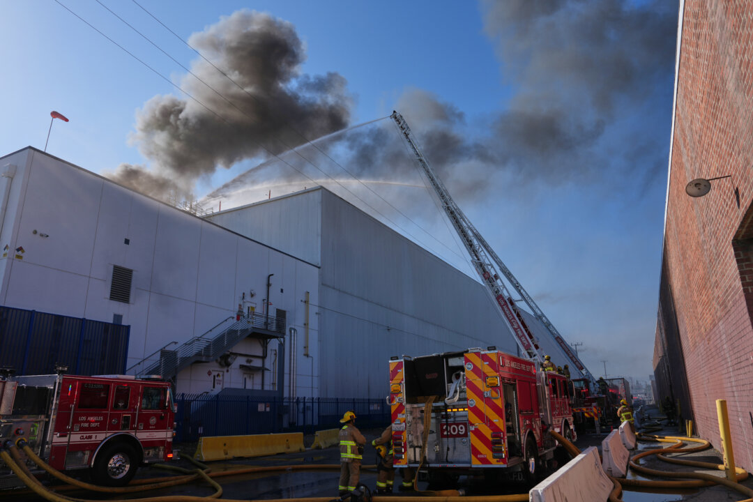 Los Angeles Warehouse Fire Prompts Shelter-in-Place Orders Due to Hazardous Air