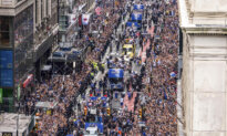 Jubilant Knicks Fans Pack Manhattan for Championship Parade