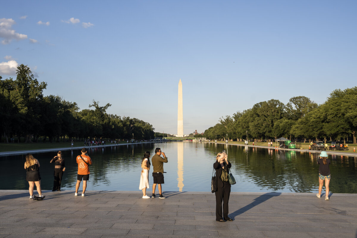 The Lincoln Memorial Reflecting Pool after it was repaired and repainted in Washington on June 16, 2026. (Madalina Kilroy/The Epoch Times)