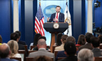 White House Delays Vance’s Trip to Switzerland for Iran Talks
