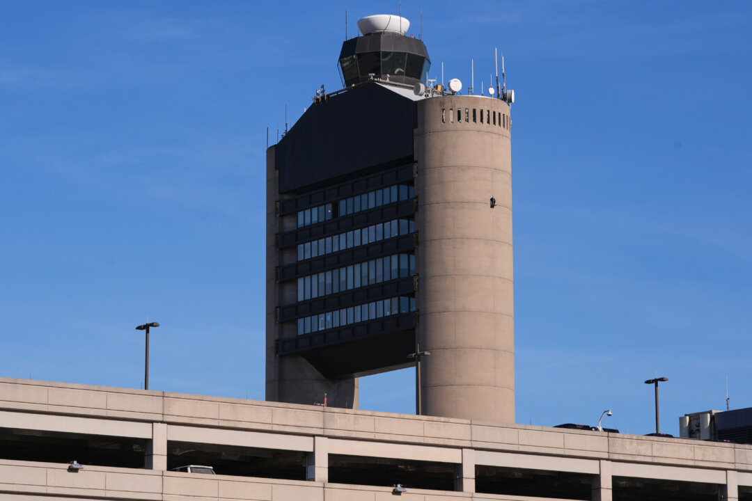 FAA Investigates Incident That Forced Delta Flight to Abort Landing