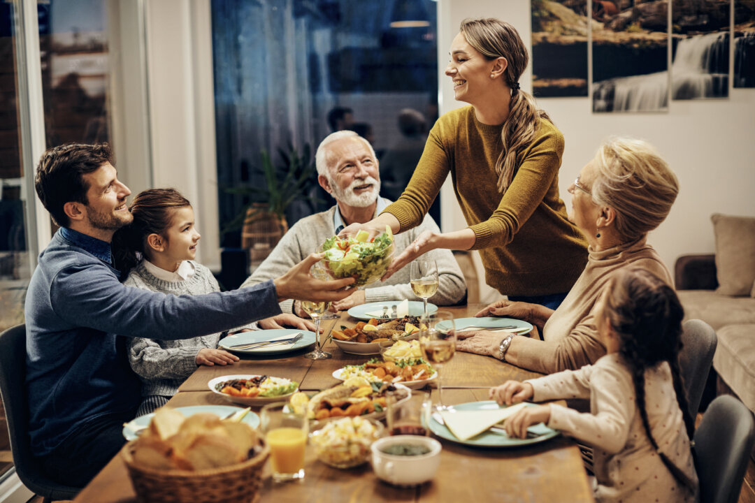 Plan a family dinner or a weekly brunch with close friends, or share holiday traditions. (Shutterstock)