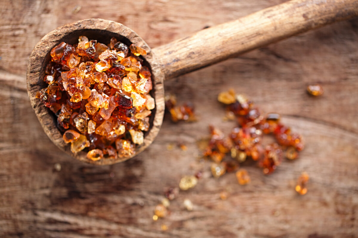 Gum arabic helps to deal with bitter tannins in astringent red wines. (elena moiseeva/Shutterstock)