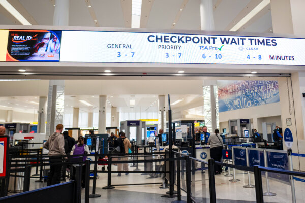 TSA Launches Program Allowing Non-Travelers Past Airport Security
