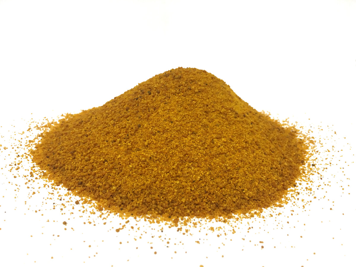 CGM contains 10 percent nitrogen by weight and makes an excellent fertilizer for plants with a well-established root system. It is a preemergence material only and has no postemergence effect on weeds that are already established. (Manee_Meena/Shutterstock)
