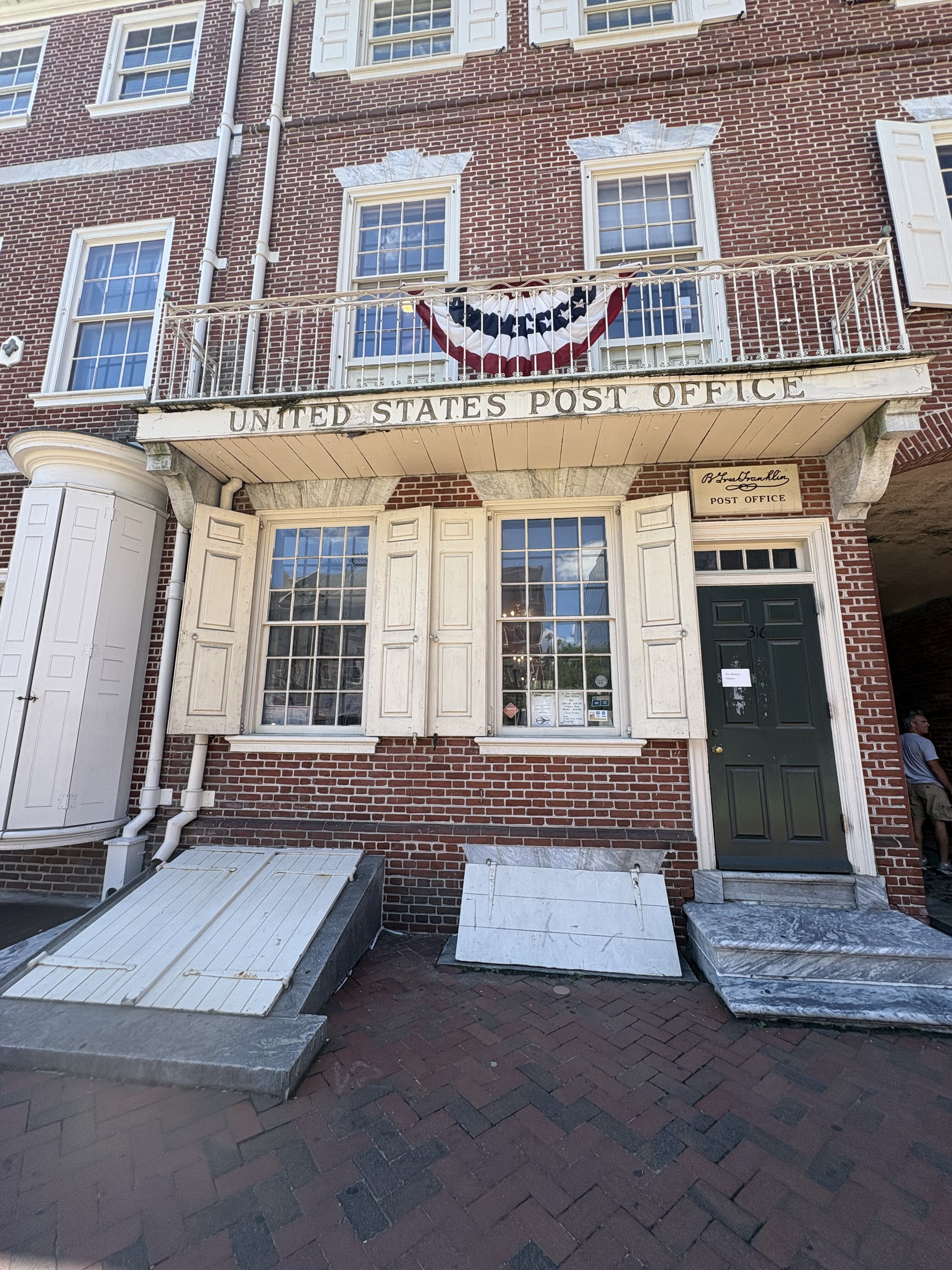 Post office 