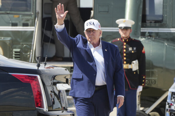 Trump to Hold Cabinet Meeting at Camp David; 41 Die as Thousands Breach Spanish Border From Morocco