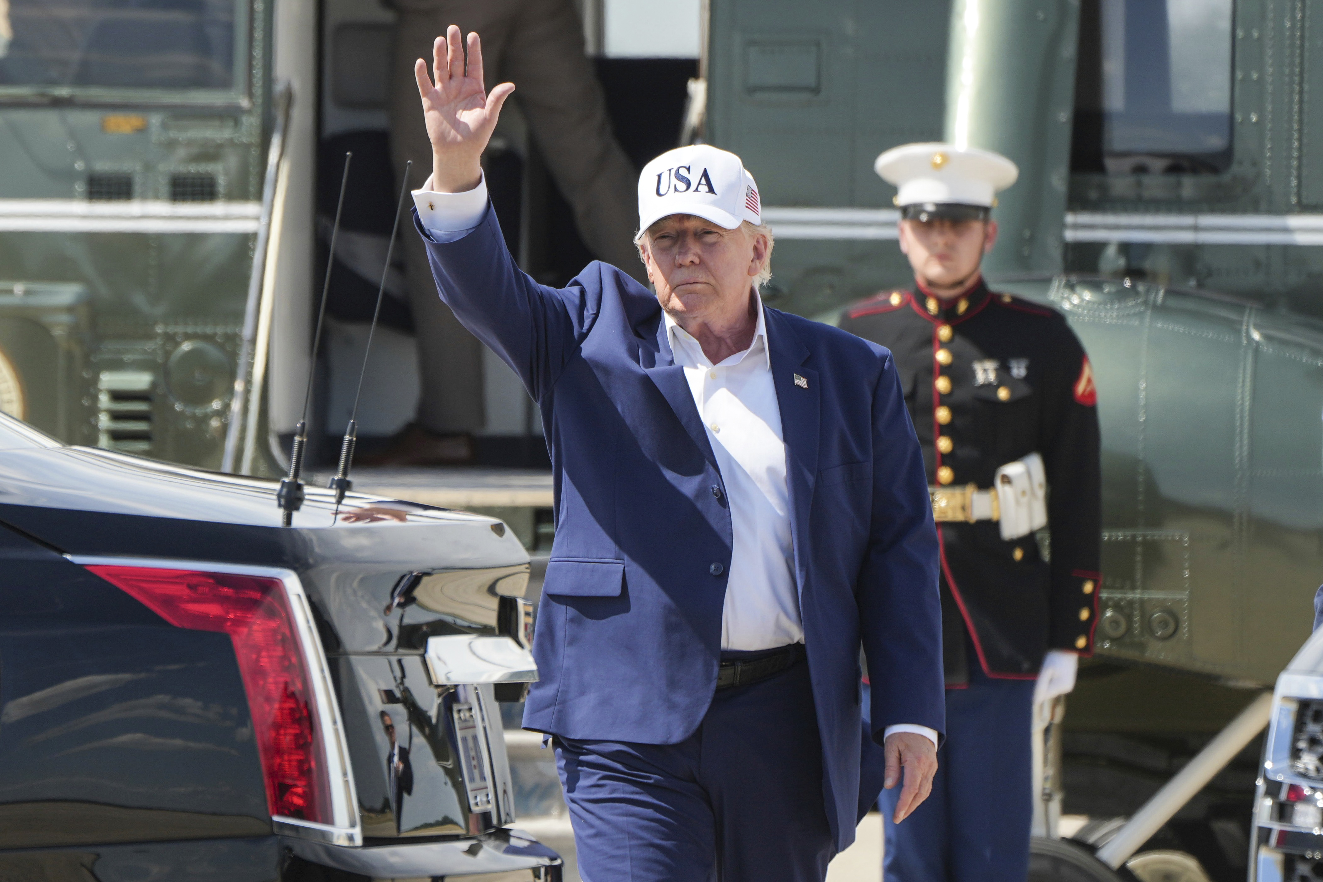 Trump to Hold Cabinet Meeting at Camp David; 41 Die as Thousands Breach Spanish Border From Morocco