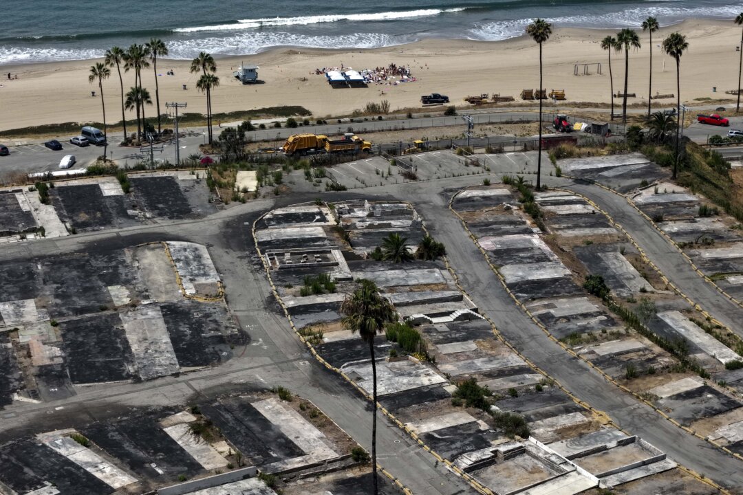 Man Who Unlawfully Obtained Fire-Relief Funds Sentenced to Prison