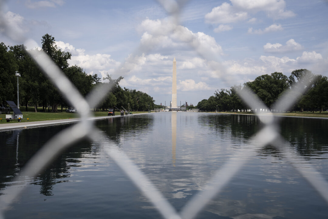 Trump Urges Pirro to Revisit Reflecting Pool Vandalism Case