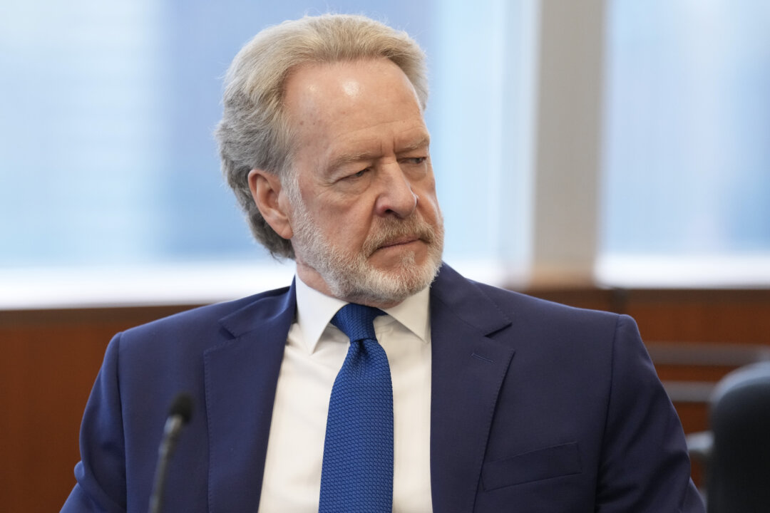 Canada’s Former Trade Chief Expects No Tariff Deal Before US Midterms