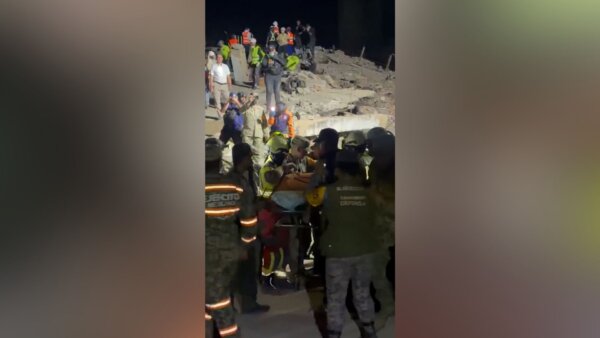 Venezuela: 11-Year-Old Rescued 3 Days After Earthquakes
