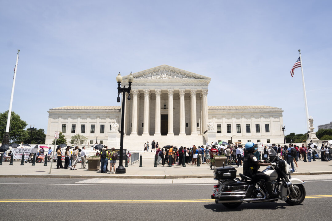 Key Takeaways from Supreme Court’s Decision on Birthright Citizenship 