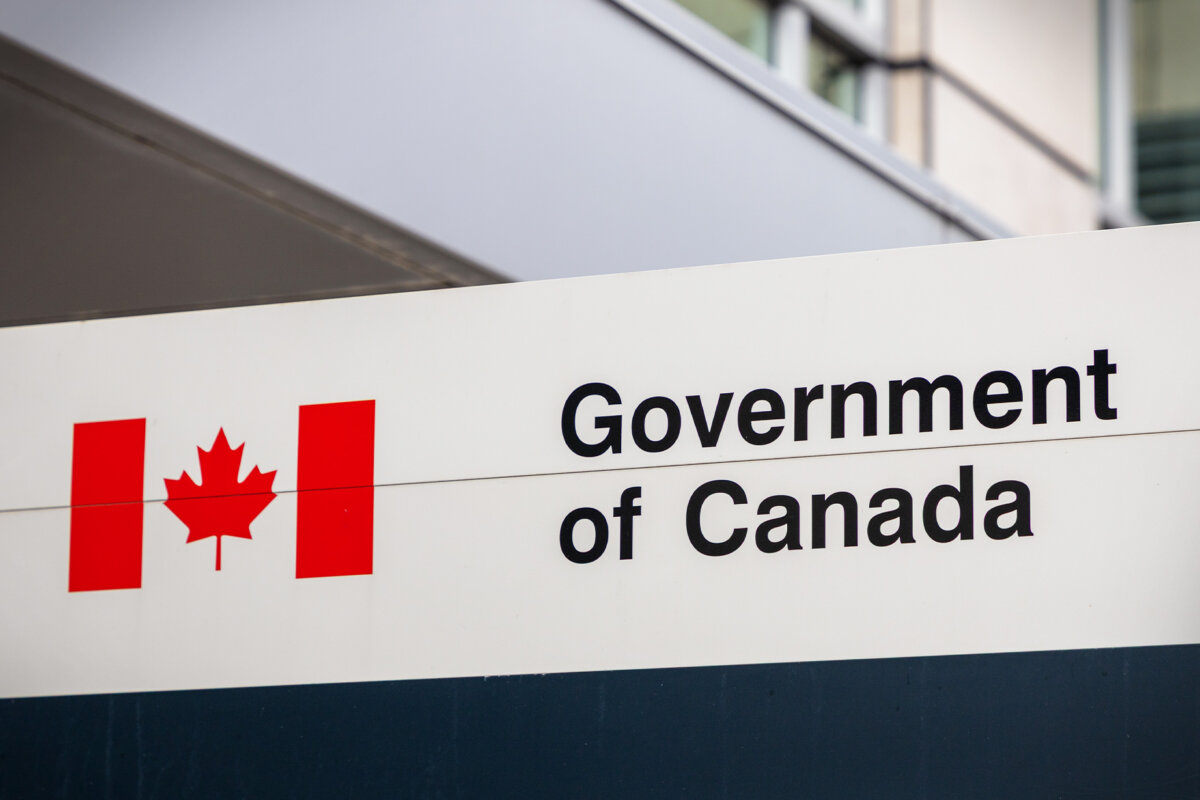 The Canadian government increased its bureaucracy by 86,303 more employees since 2015. (Iryna Tolmachova/Shutterstock)