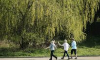 Before Memory Fades, Your Walk May Reveal 5 Hidden Brain Disorders