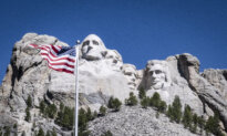 Trump to Pay Tribute to US Founders for 250th Celebration at Mount Rushmore