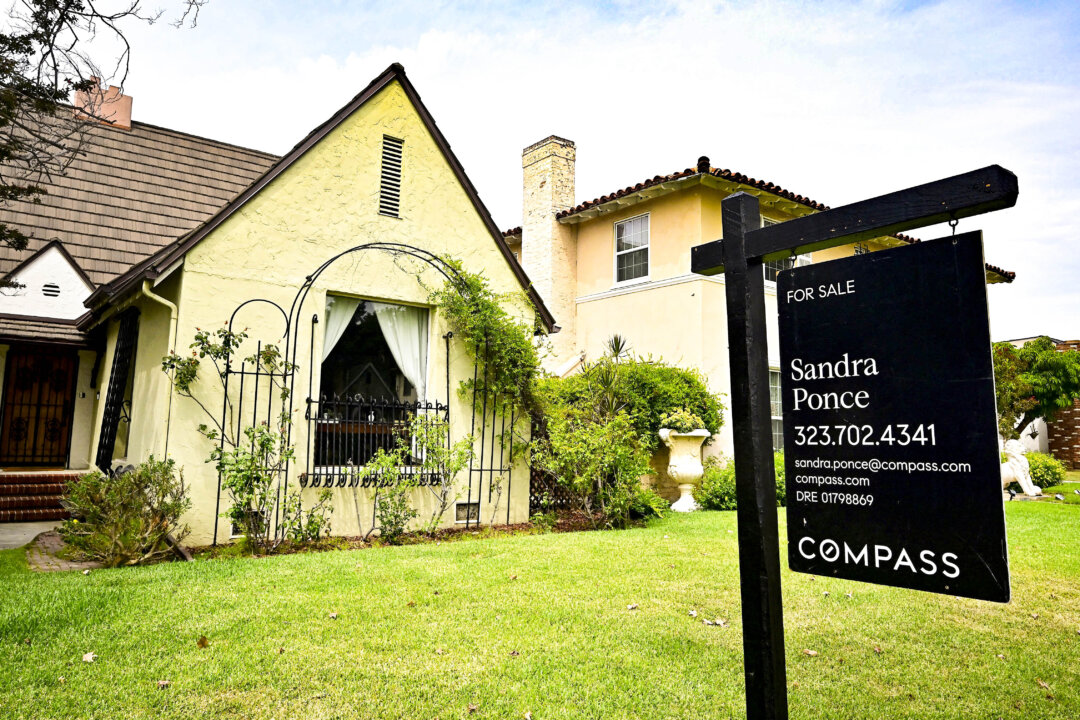 30-Year Fixed-Rate Mortgage Reaches Highest Level in Almost a Year