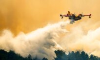 Wildfire Southwest of Denver Forces Thousands to Evacuate and Destroys More Than 160 Structures