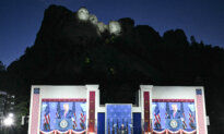 Trump to Address July 4 Crowd Before Record-Setting Fireworks Display