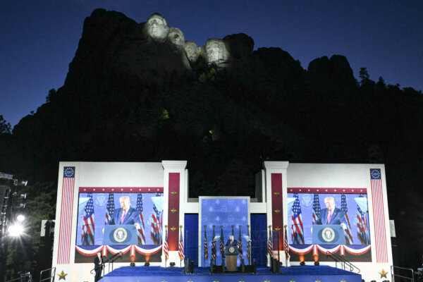 Trump to Address July 4 Crowd Before Record-Setting Fireworks Display