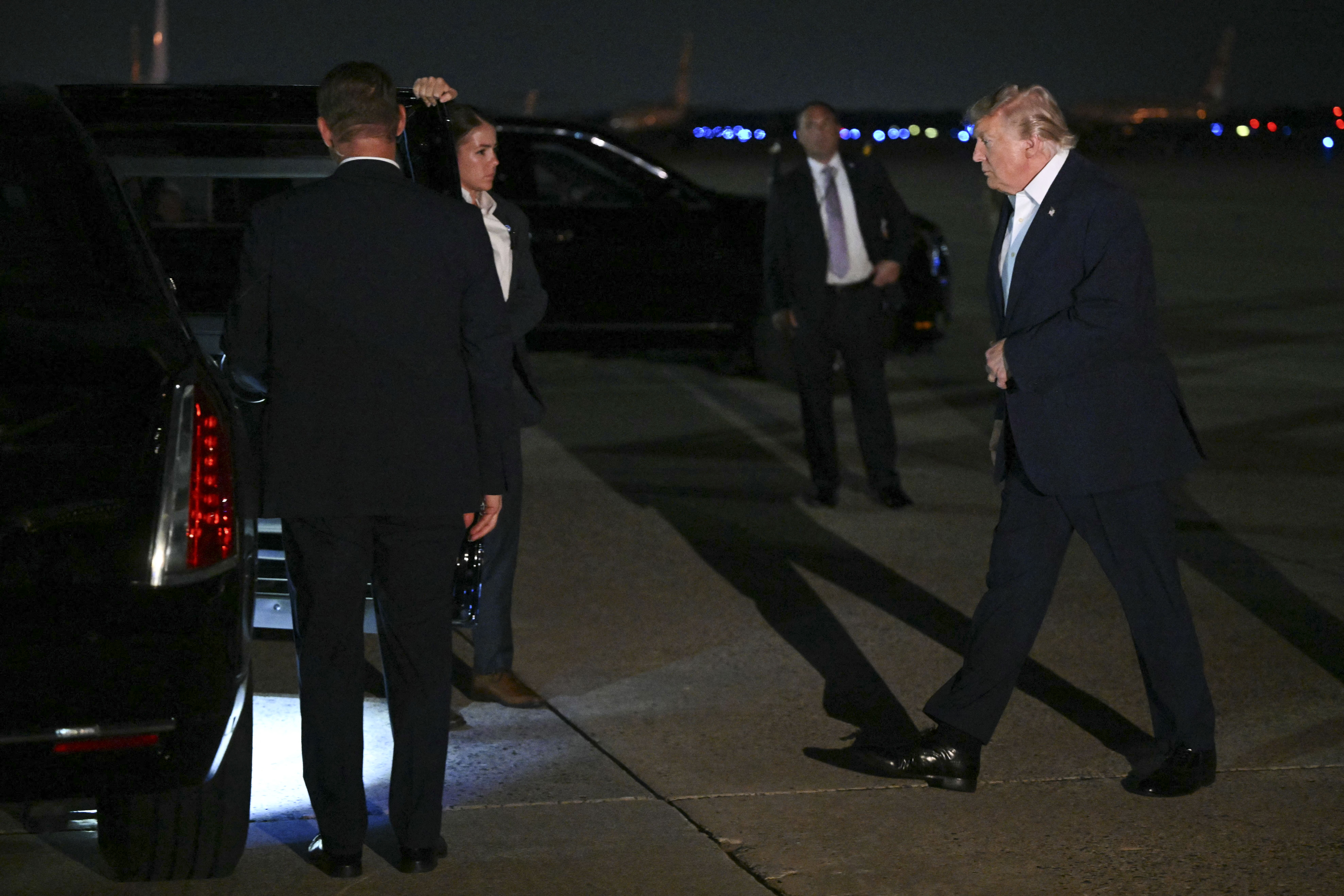 Trump Returns to Washington After Tennessee Rally