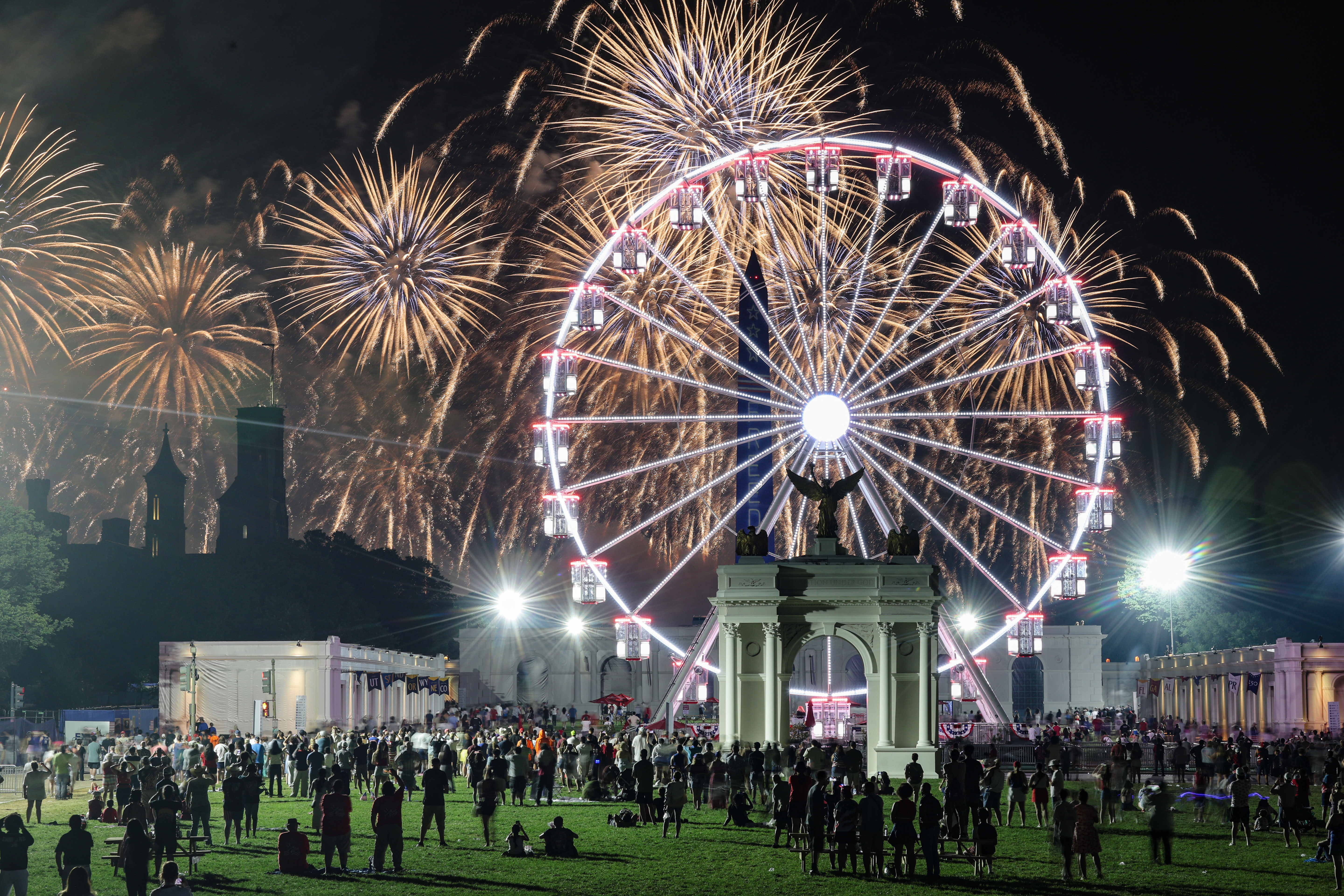 America in Photos: 250th Independence Day, the Great American State Fair, and Tandem Bike Race